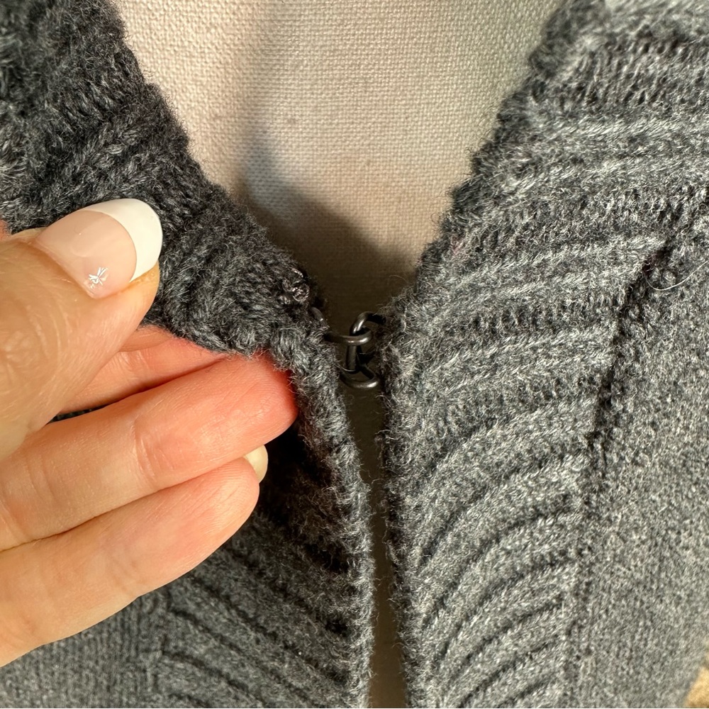 Banana Republic Gray Short Sleeve Sweater Cardigan - Picture 8 of 8